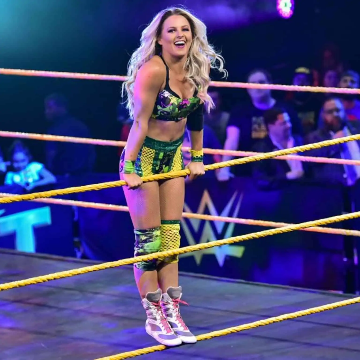 CANDICE LERAE - WRESTLING BIO - SMACKDOWN ROSTER