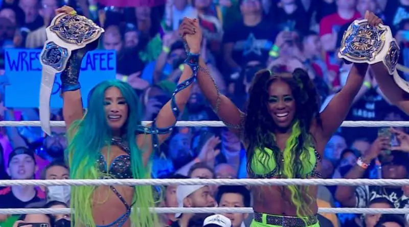 Sasha Banks & Naomi are the new Women's Tag Team Champions