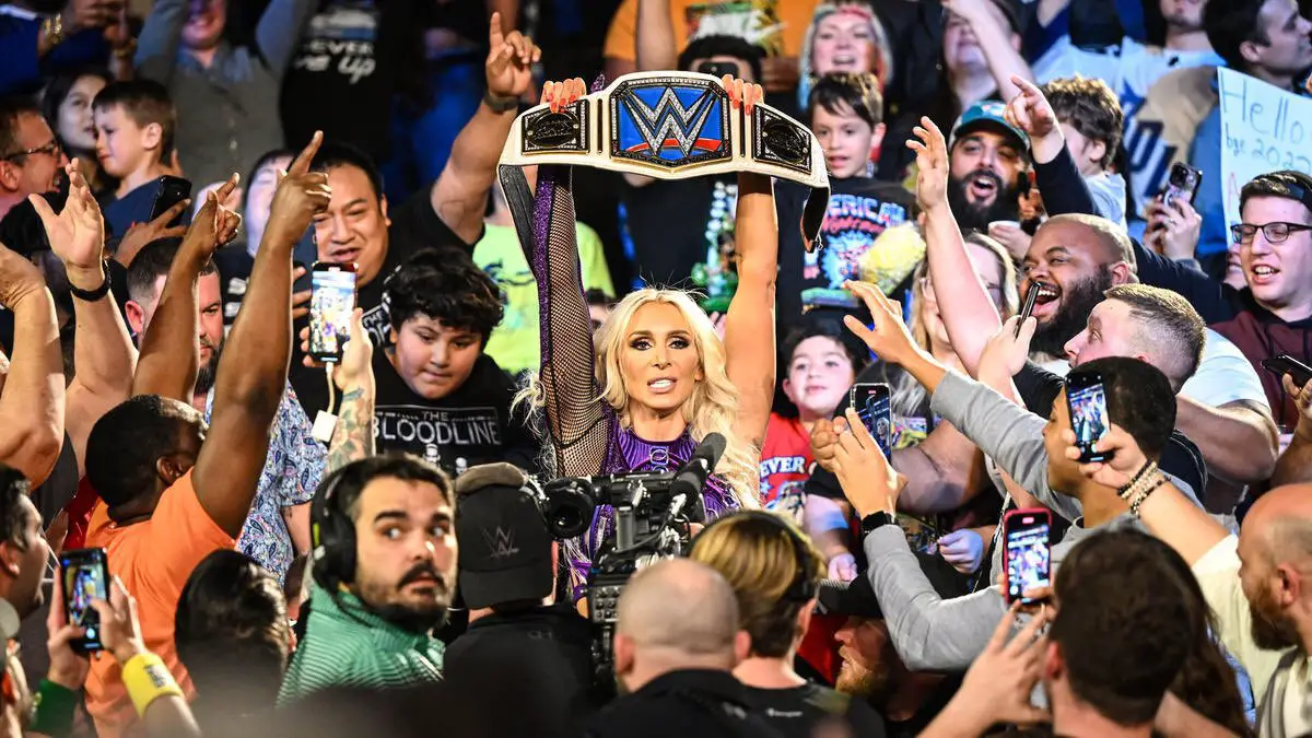 Charlotte Flair returned to WWE on Friday Night SmackDown this week and beat Ronda Rousey to win the Women's WWE SmackDown Championship